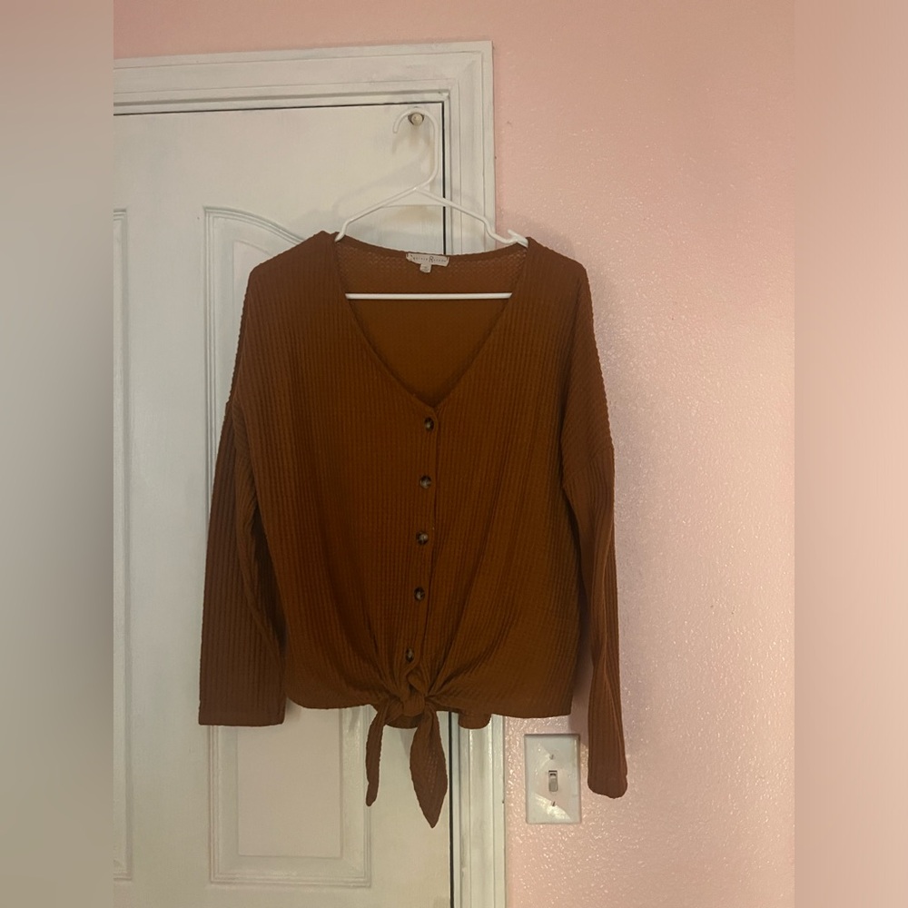 **FALL BUTTON UP BLOUSE** **LIGHTLY USED**